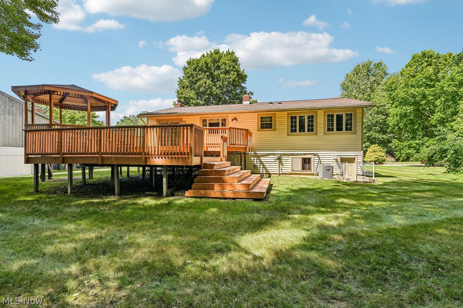 9109 Bluejay Lane Mentor OH 44060