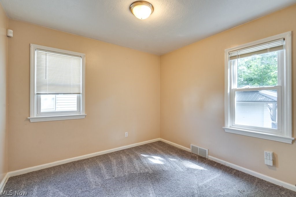 407 E 330th Street Willowick OH 44095