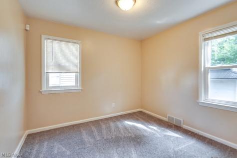 407 E 330th Street Willowick OH 44095