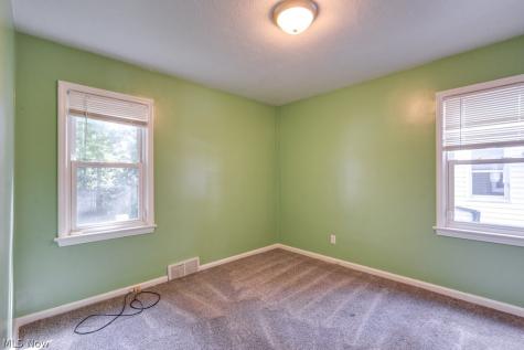 407 E 330th Street Willowick OH 44095