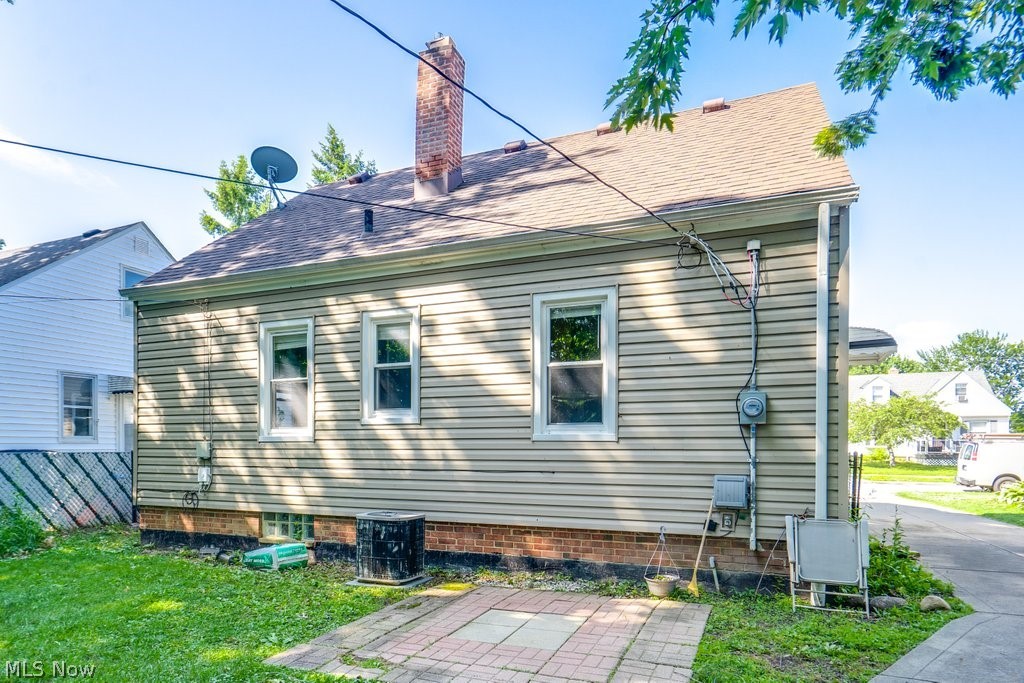 407 E 330th Street Willowick OH 44095