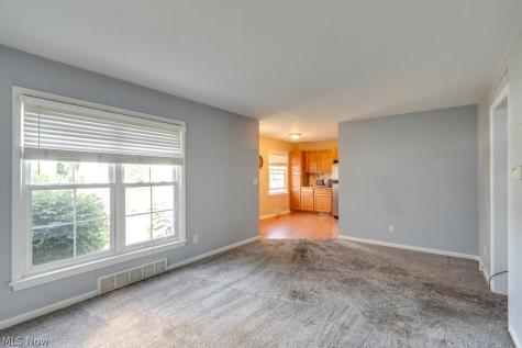 407 E 330th Street Willowick OH 44095