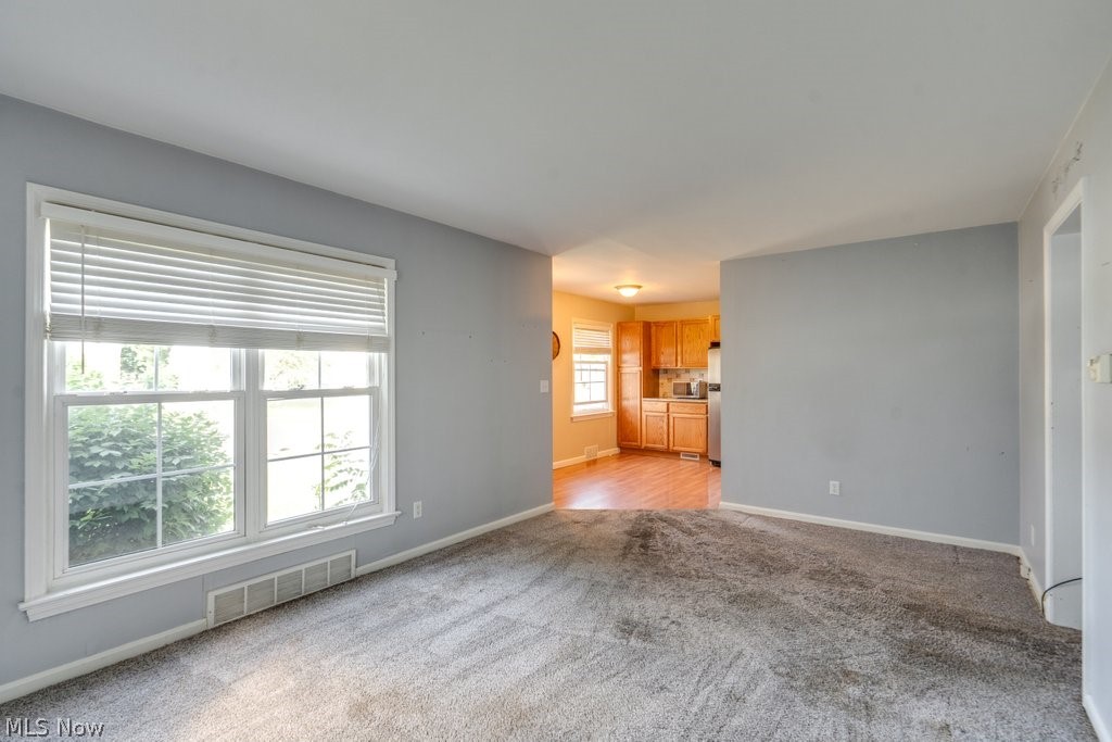 407 E 330th Street Willowick OH 44095
