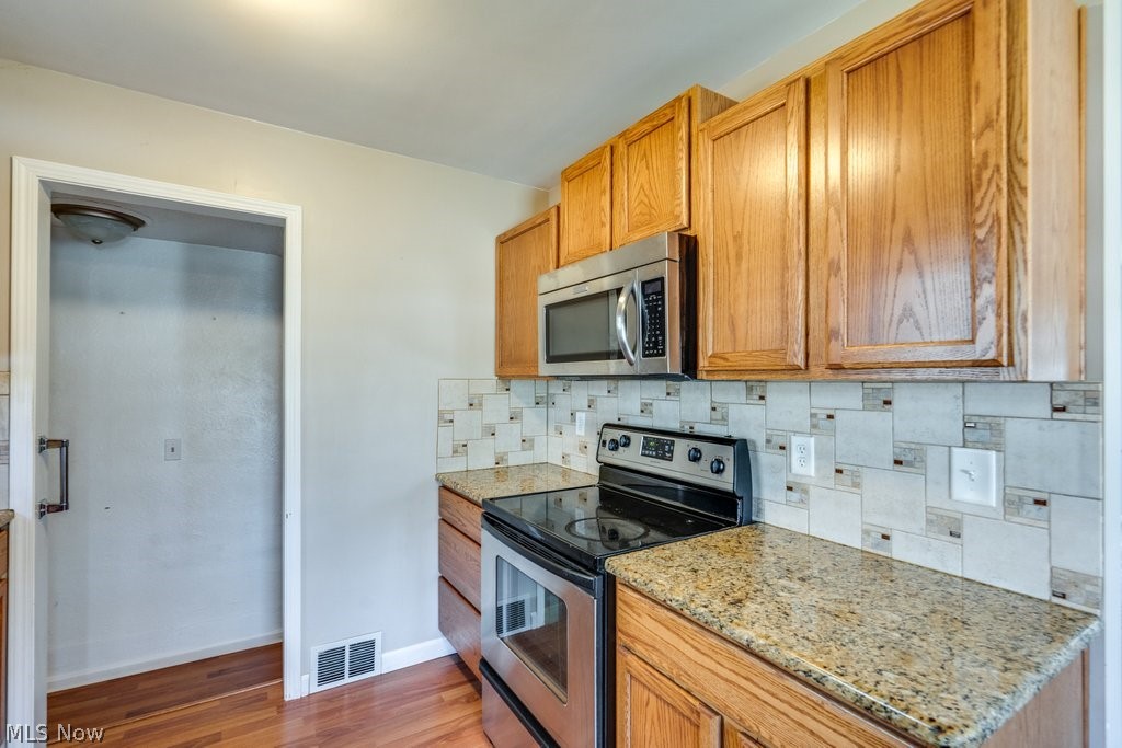 407 E 330th Street Willowick OH 44095