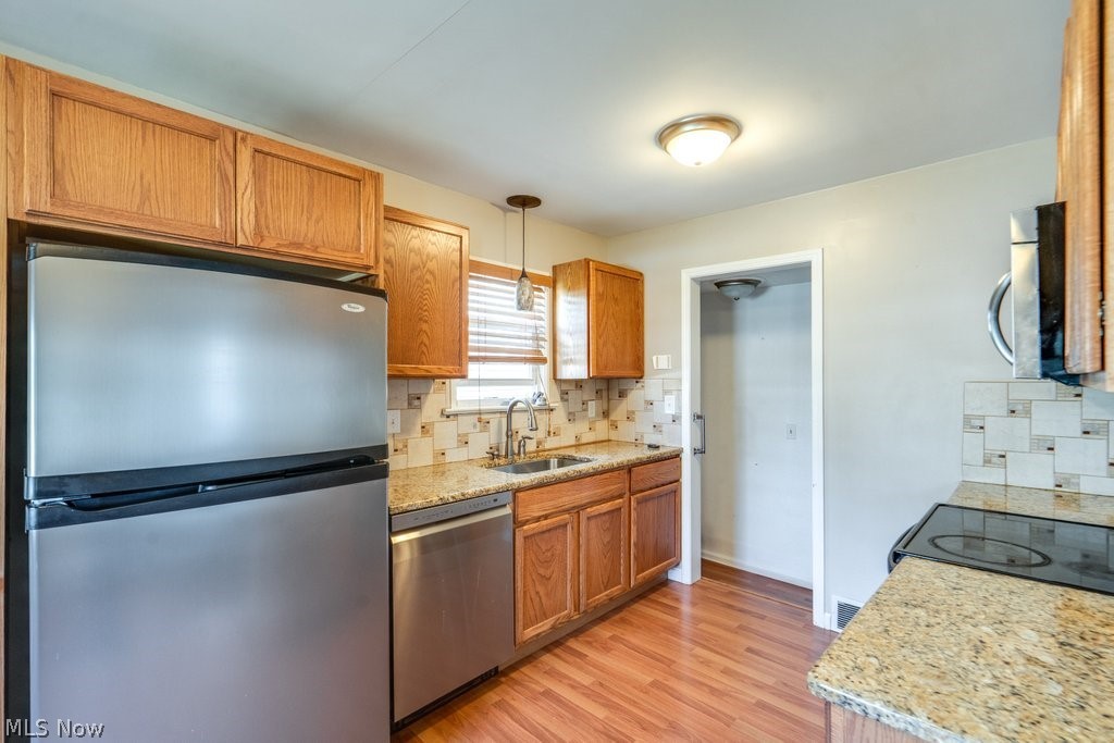 407 E 330th Street Willowick OH 44095