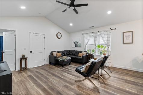 1013 Sycamore Lane Millersburg OH 44654