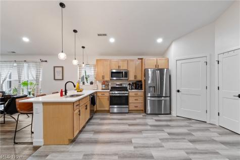 1013 Sycamore Lane Millersburg OH 44654