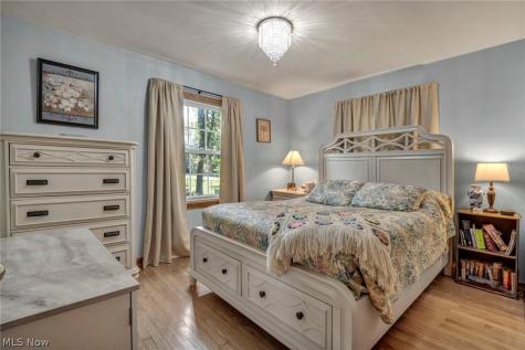 514 Everhard Road SW North Canton OH 44709