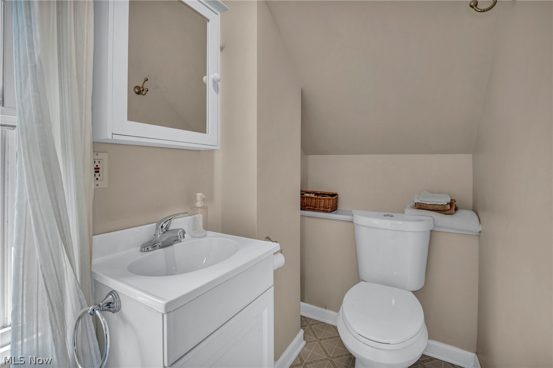 514 Everhard Road SW North Canton OH 44709