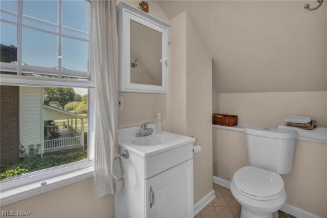 514 Everhard Road SW North Canton OH 44709