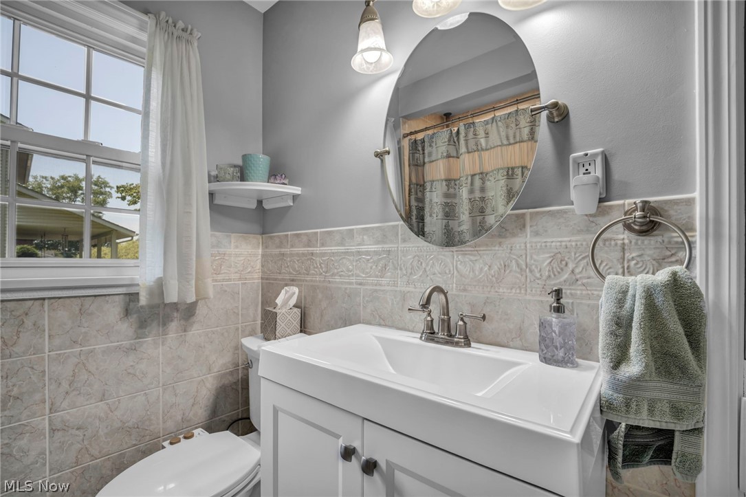 514 Everhard Road SW North Canton OH 44709