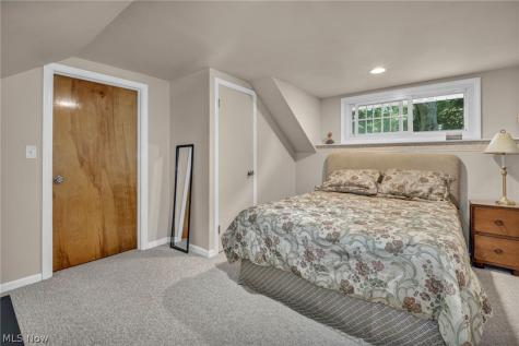 514 Everhard Road SW North Canton OH 44709