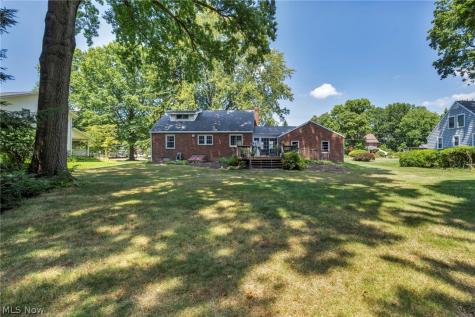 514 Everhard Road SW North Canton OH 44709