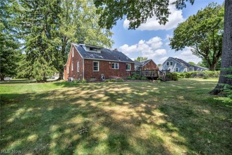 514 Everhard Road SW North Canton OH 44709