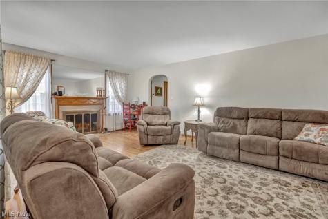 514 Everhard Road SW North Canton OH 44709
