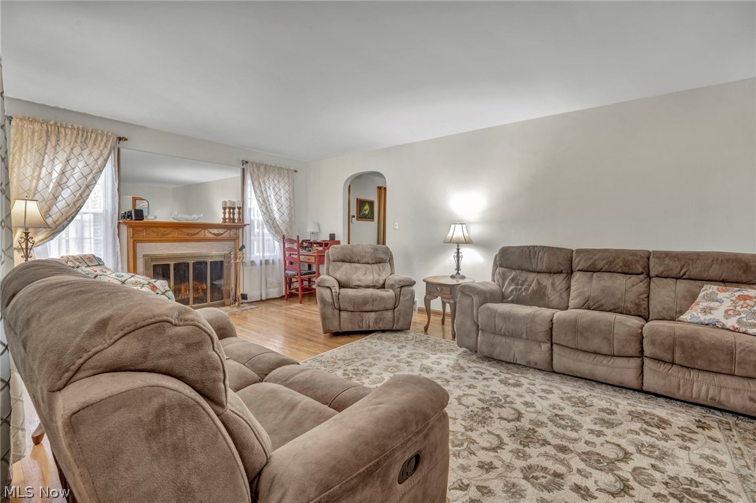 514 Everhard Road SW North Canton OH 44709