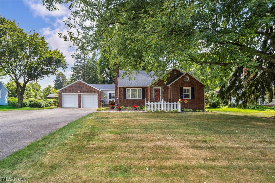 514 Everhard Road SW North Canton OH 44709