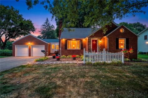514 Everhard Road SW North Canton OH 44709