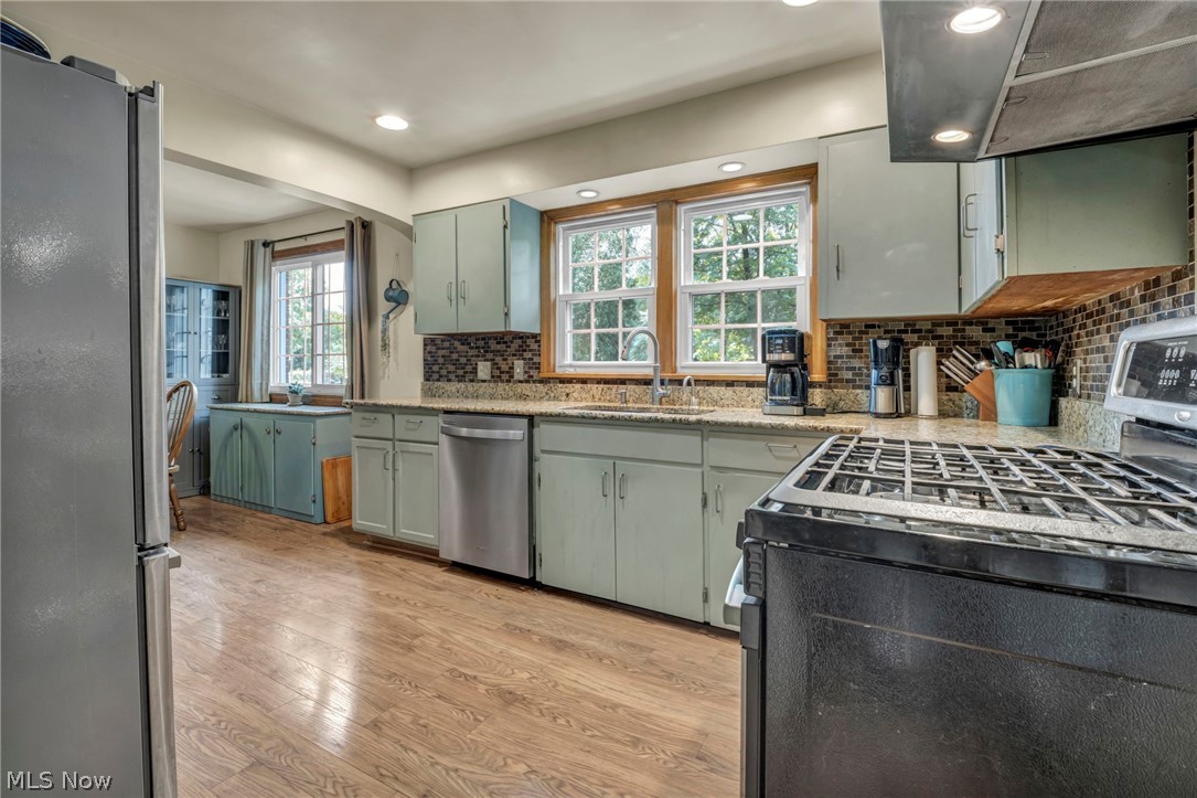 514 Everhard Road SW North Canton OH 44709