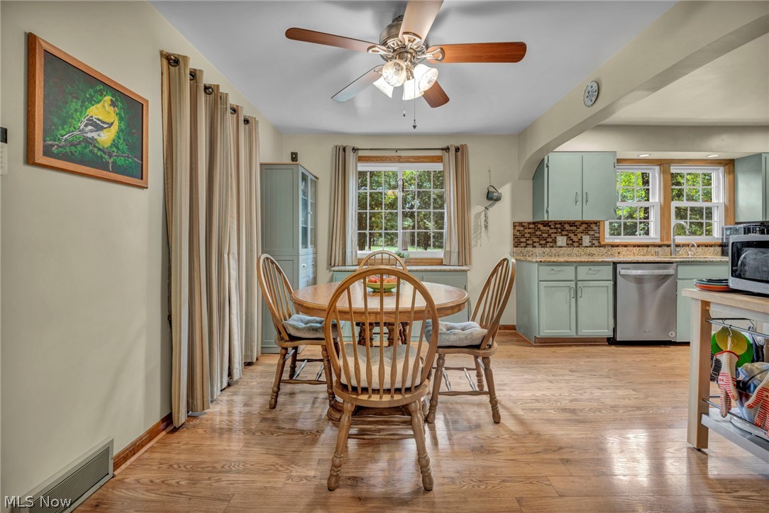 514 Everhard Road SW North Canton OH 44709