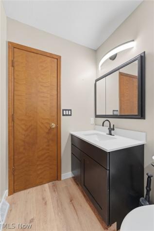 274 Alpha Avenue Akron OH 44312