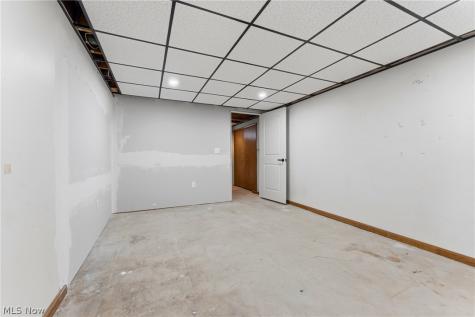 274 Alpha Avenue Akron OH 44312