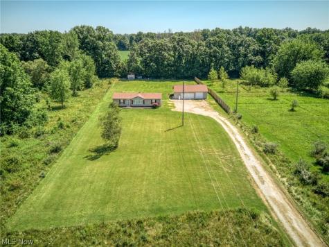 66 Watson Road North Benton OH 44449