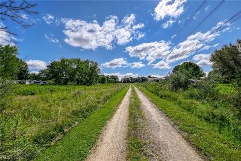 66 Watson Road North Benton OH 44449