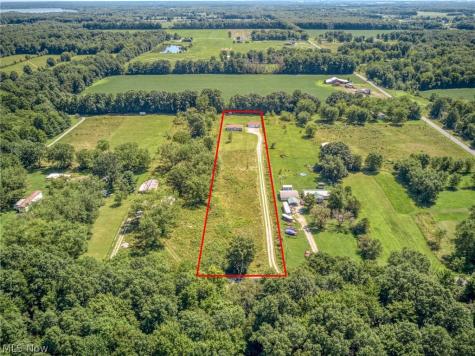 66 Watson Road North Benton OH 44449