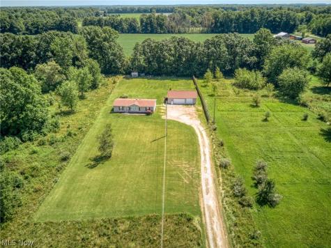 66 Watson Road North Benton OH 44449