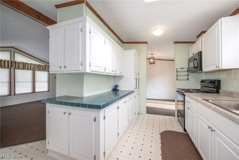 66 Watson Road North Benton OH 44449