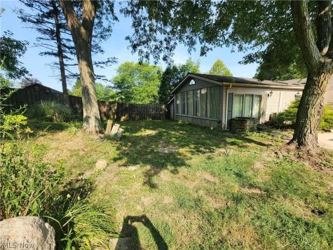 4566 Chatwood Drive Stow OH 44224