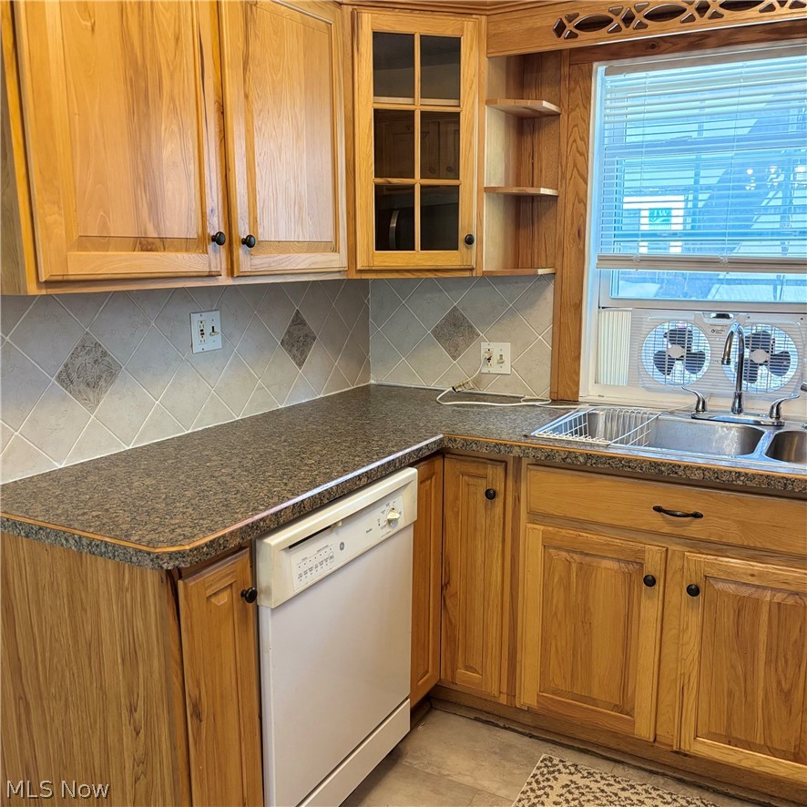 1327 W 9th Street Lorain OH 44052