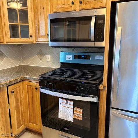 1327 W 9th Street Lorain OH 44052