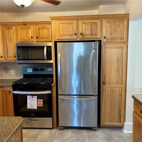 1327 W 9th Street Lorain OH 44052