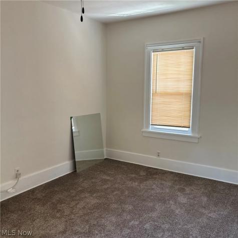 1327 W 9th Street Lorain OH 44052