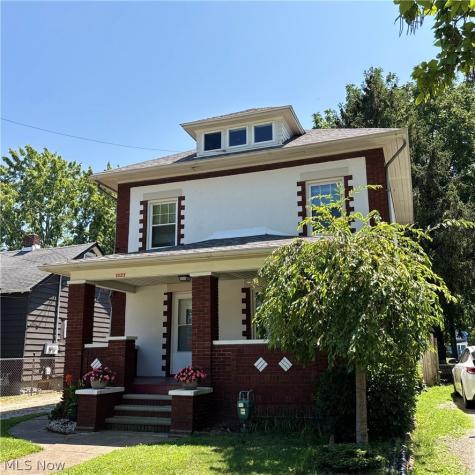 1327 W 9th Street Lorain OH 44052
