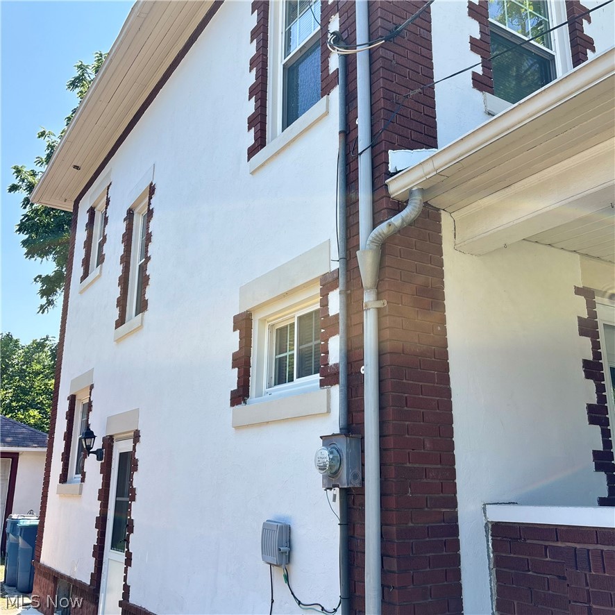 1327 W 9th Street Lorain OH 44052