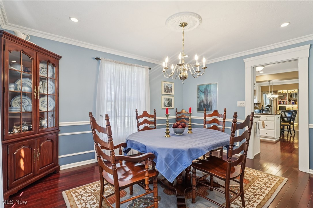 589 Debbington Drive Bay Village OH 44140