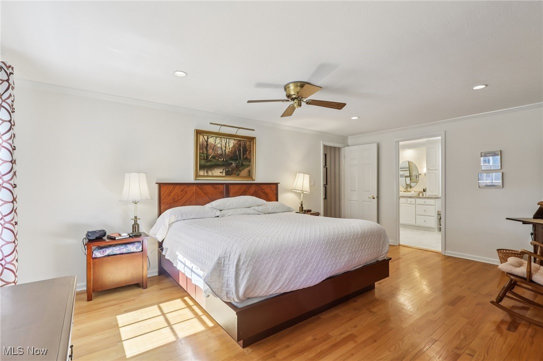 589 Debbington Drive Bay Village OH 44140