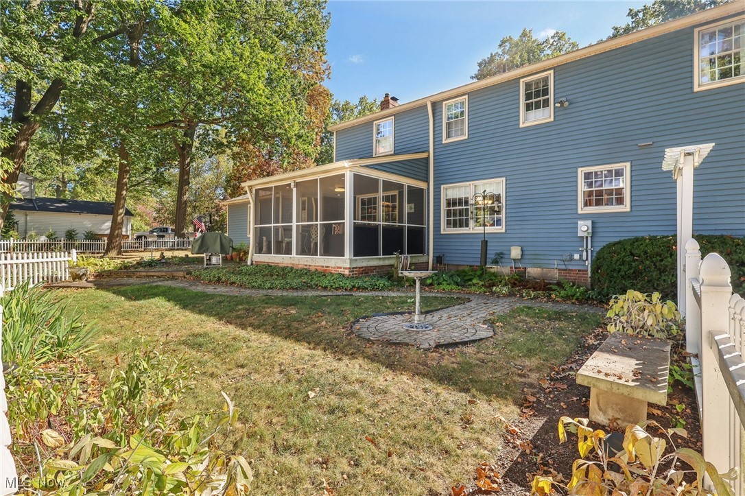 589 Debbington Drive Bay Village OH 44140