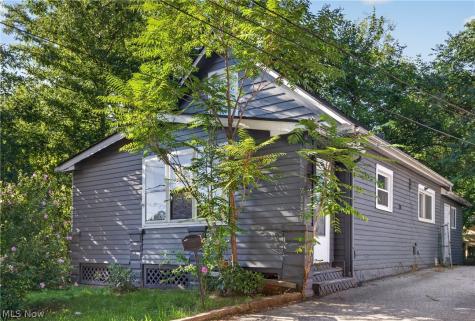 7115 Park Avenue Cleveland OH 44105