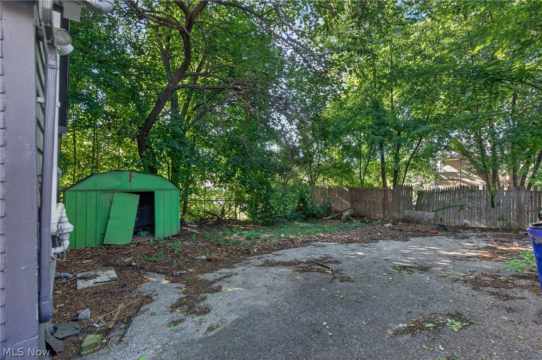 7115 Park Avenue Cleveland OH 44105