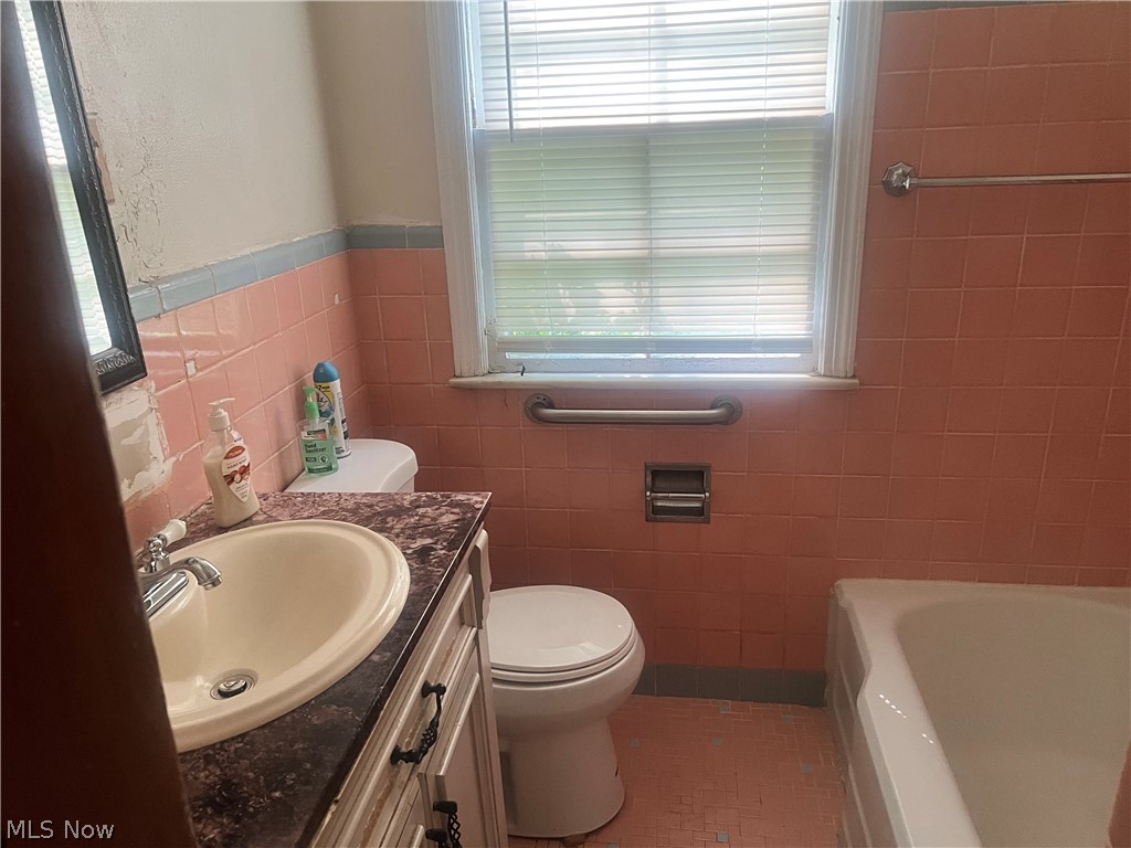 3482 Monticello Boulevard Cleveland Heights OH 44121