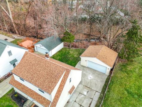 2109 Green Road Cleveland OH 44121