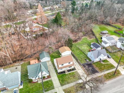 2109 Green Road Cleveland OH 44121