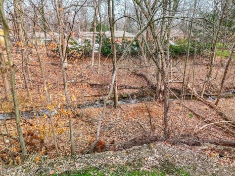 2109 Green Road Cleveland OH 44121