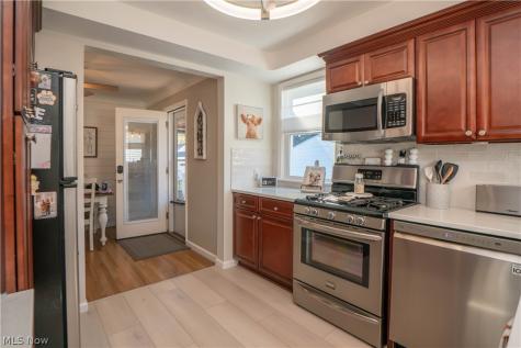 5372 Beacon Road Lyndhurst OH 44124
