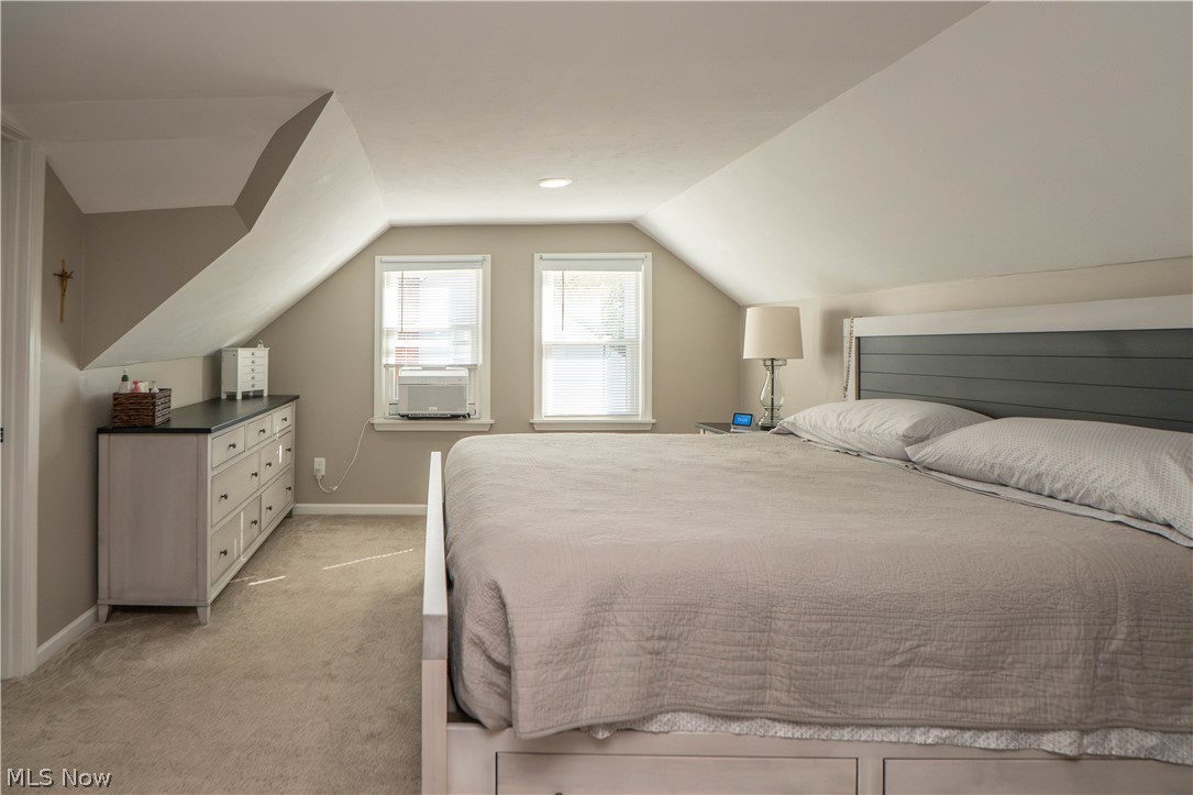 5372 Beacon Road Lyndhurst OH 44124