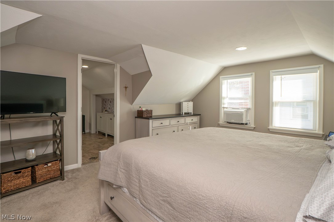 5372 Beacon Road Lyndhurst OH 44124